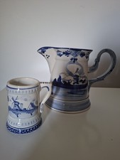 Set of 2 DELFT Jugs Holland