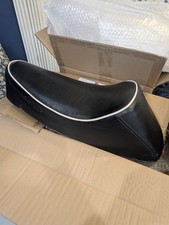 SmallFrame Vespa Sloping Back