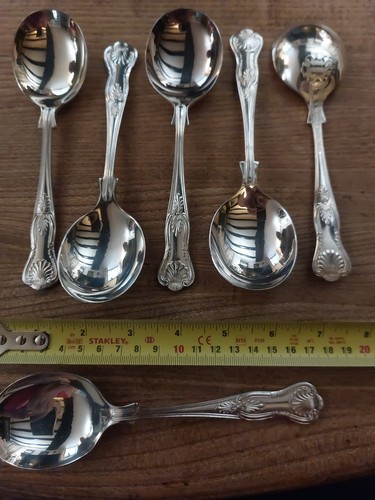 Kings pattern soup spoons - x,