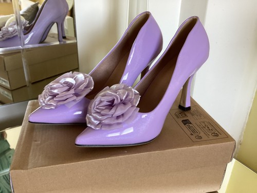 Brand new lavender lilac - brand,
