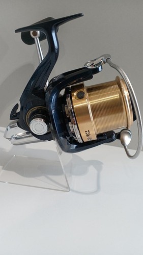 Daiwa wind cast 4000qd - wind,