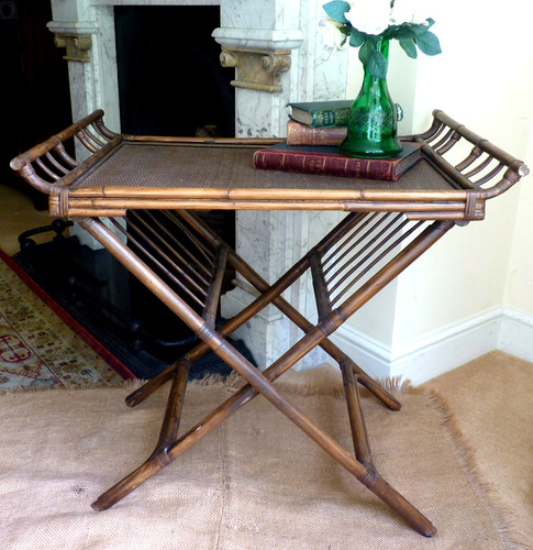 Bamboo table butlers - table, tray