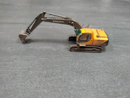 Cararama volvo ec 210 - volvo,