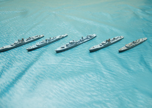 Triang minic ships shipwrecks - triang,