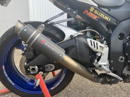 Suzuki gsxr600 race - suzuki,