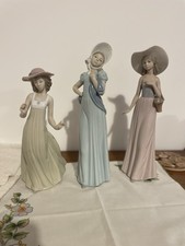 Nao Lladro Figurine Lady, Bundle 3 Figures