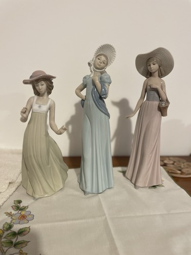 Nao lladro figurine - nao, lady