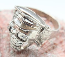 Sterling Silver Ring With Skull And Crossbones 7.2 gram