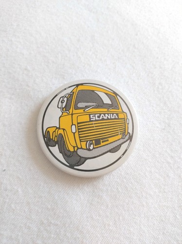 Vintage pin badge - badge, button