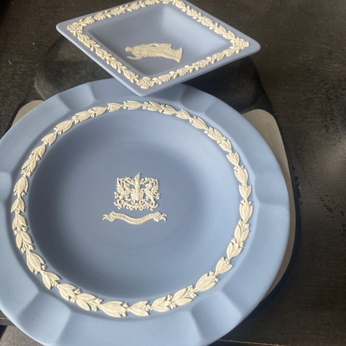 Pieces wedgewood sage - of,