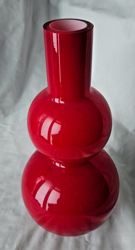 Scandinavian red cased large