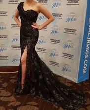 Sherri Hill Size 2 Petite Ine