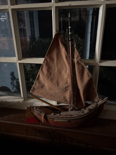 Antique vintage model - antique/vintage,