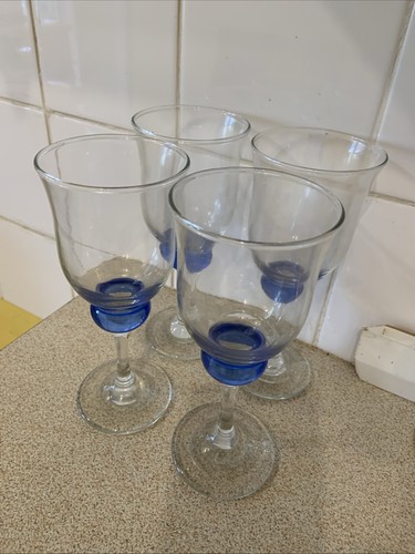 Set wine glasses with - set, of