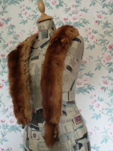 Slim 1920s antique - fur, stole