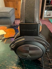 Astell & Kern AKT5p Headphones