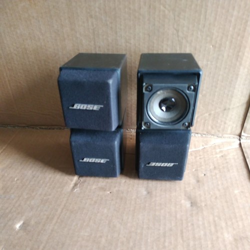 Pair bose cube speakers - pair,