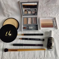 Vintage 80s Makeup Grooming