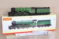 HORNBY R3132 DCC READY LNER 4-6-2 CLASS A3 LOCOMOTIVE 2599 BOOK LAW ol