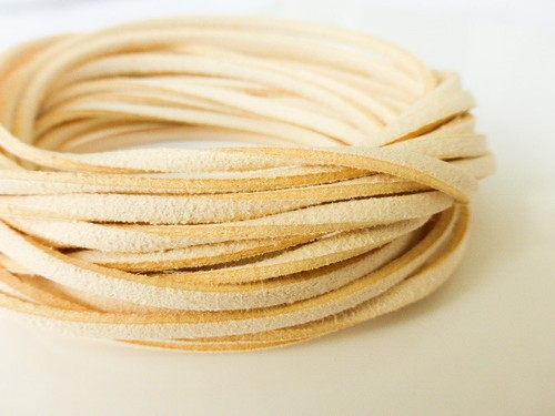 Metres 3mm ivory chamois - metres, x
