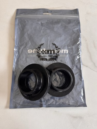 Mountune rear spring isolator - rear,