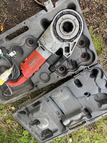 Ridgid 690 handheld pipe - 690,