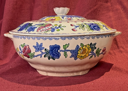 Vintage masons lidded - masons, 7.5"