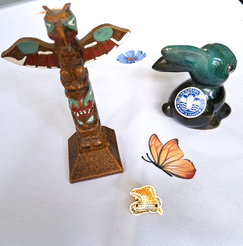 Canadian collection totem - collection,