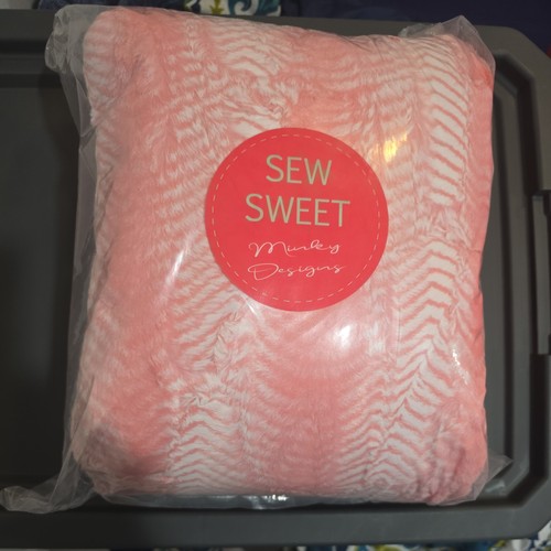 Sew sweet minky - sweet,