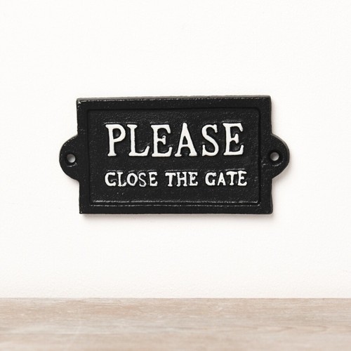Please close the - gate, cast