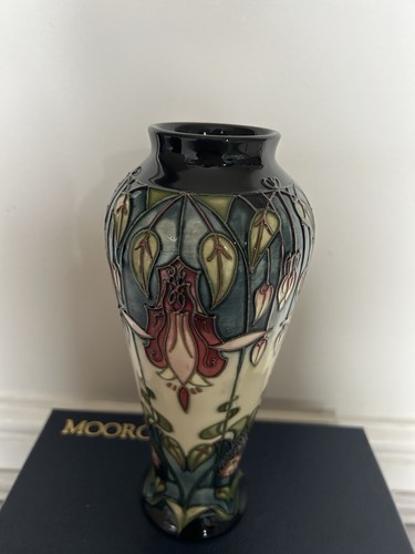 Moorcroft ceramic vase 2002 - ceramic,