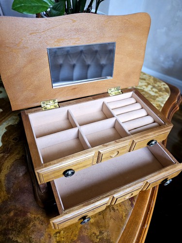 Mele wooden jewellery - mele, box