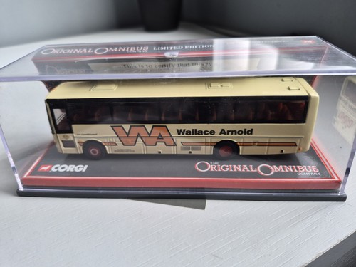 Corgi 42704 van hool alizee - van,