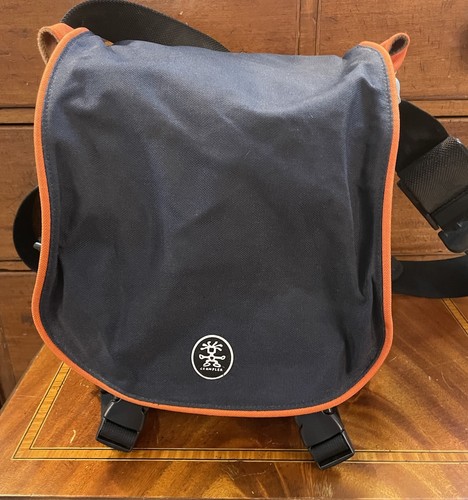 Crumpler long schlong camera - crumpler,
