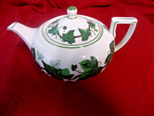 WEDGWOOD NAPOLEON IVY  GREEN