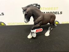 SCHLEICH 13734 SHIRE STALLION