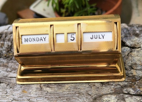 Vintage perpetual brass desk - perpetual,