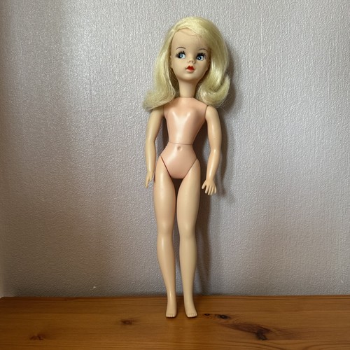 1968 sindy hair with side - hair, part
