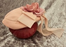 Vintage KANGOL Pale Pink Wedding Party Occasions Floral Hat  - Approx 20” (C5)