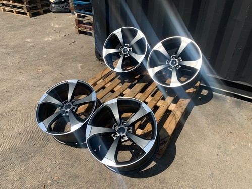 Spoke style alloy wheels - 19",