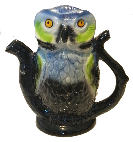 Novelty ceramic owl teapot - owl,