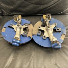 Front pair of Complete Triumph Spitfire hubs including practically new discs!