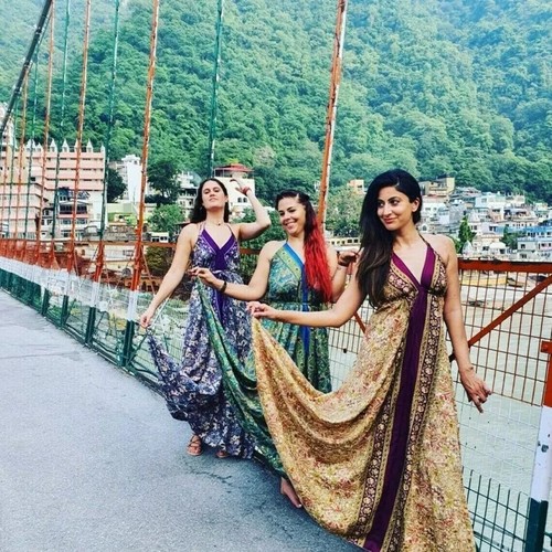 Pcs vintage silk sari - 4, maxi