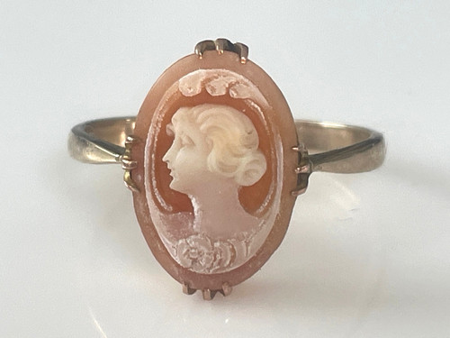 9ct gold cameo ring vintage - gold,