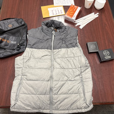 ORORO Men's Padded HEATED OUTER VEST with BATTERY PACK & CHARGER (2XL) GRAY