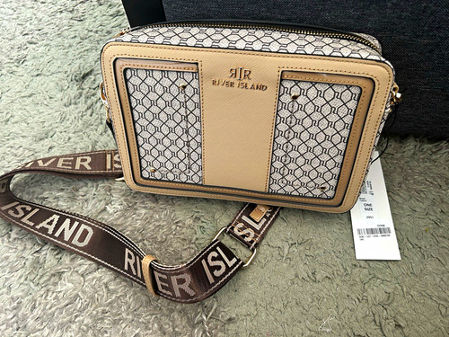 River island small - island,