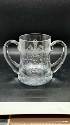 Rare wedgwood double handle - rare,