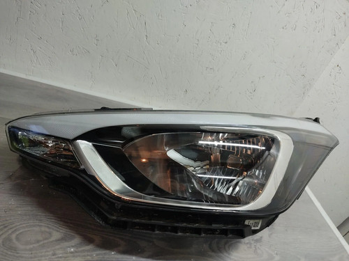 Hyundai i20 headlight - i20, ii