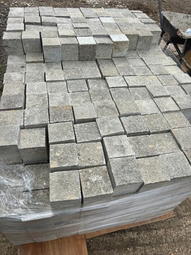 Granite cobble stones - granite,