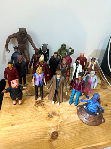 Doctor who figure - 20, +